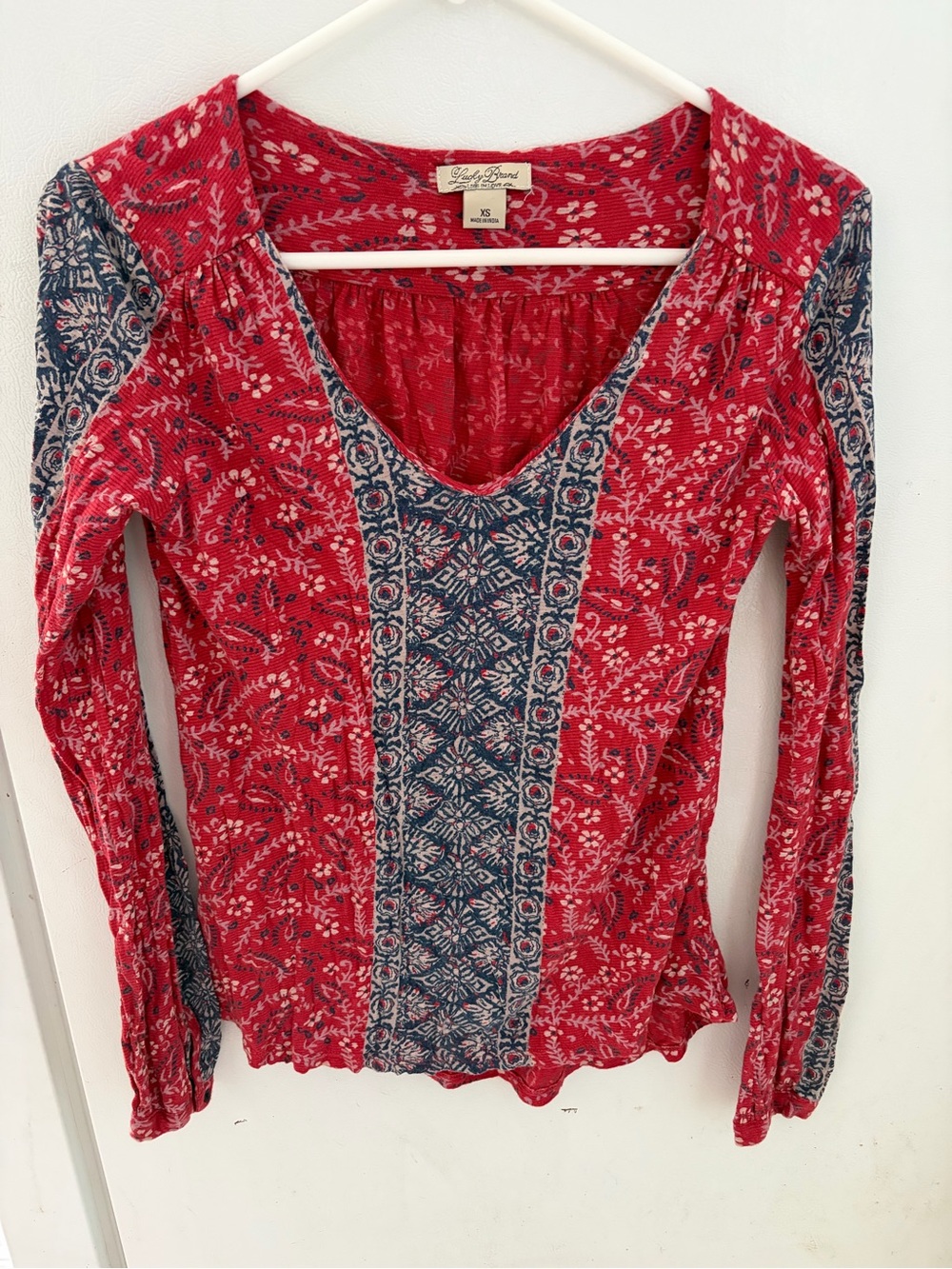 Lucky Brand Red and Navy Floral V-Neck Long Sleeve Top